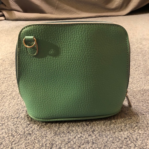 Handbag - Picture 2 of 3